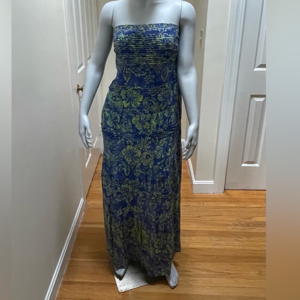 Blue Ginger Resort Wear of Hawaii, blue and green hibiscus prin maxi dress.SzM